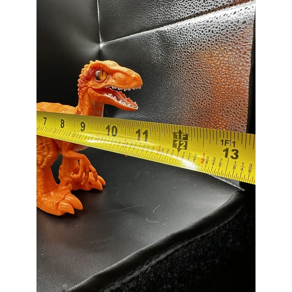 Zuru‎ Robo Alive Dino Wars Attacking Velociraptor Orange Walks Lights Up Chomps